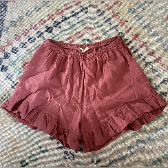 *SOLD* Peplum Co Cara Ruffle Shorts - Picture 3 of 5